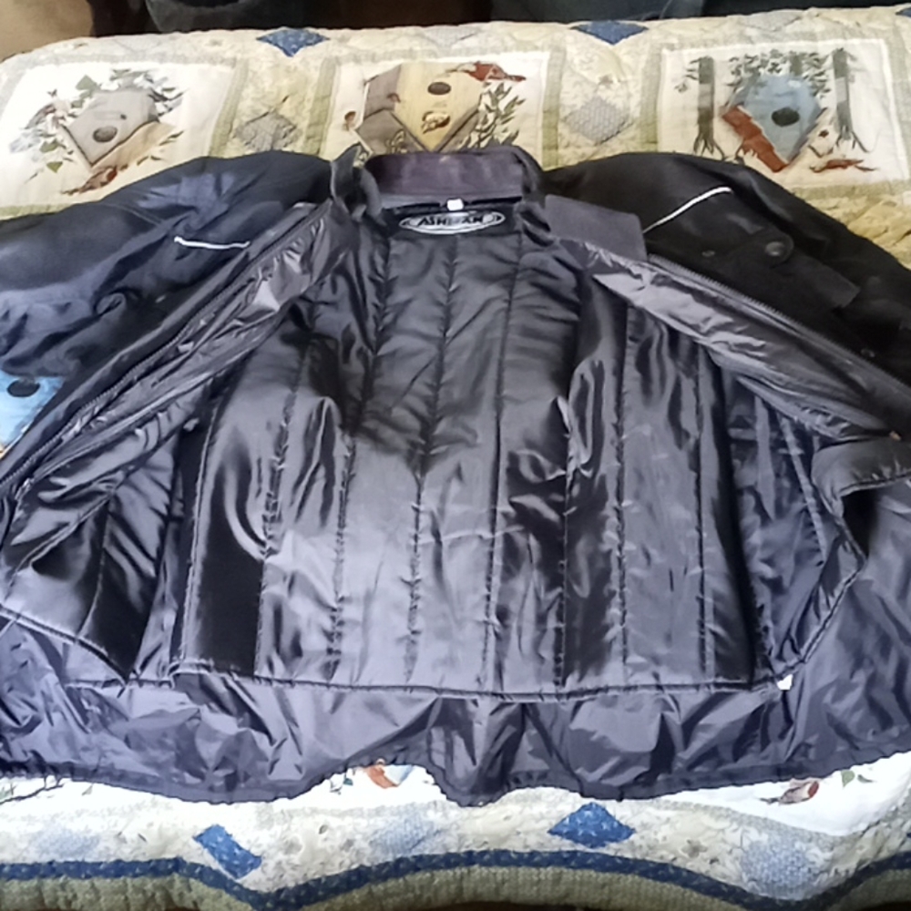 Motorcycle Jacket - Picture 3 of 4